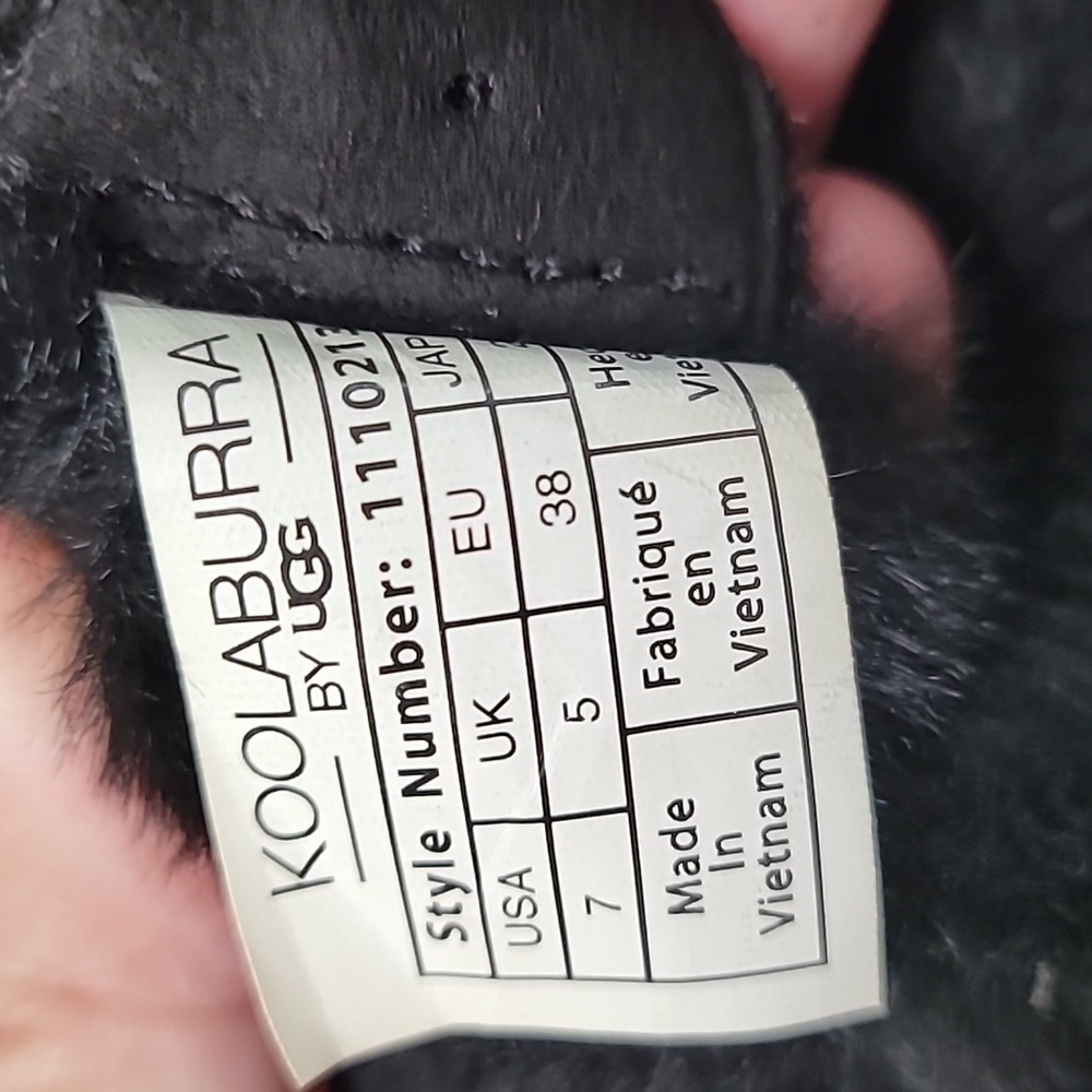 Koolaburra by UGG Fur-ah Black Faux Fur Slide Sandals Women’s Size 7 Buckle - Picture 9 of 10